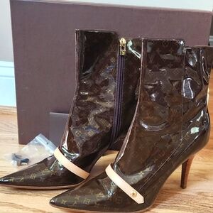 Authentic LV Monogram Louis Vuitton Heeled Booties